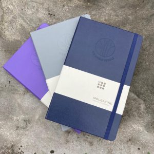 moleskine-blauw-bedrukking-we-know-people